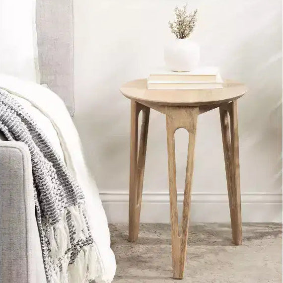 Round Side Table 16x16x22, Natural